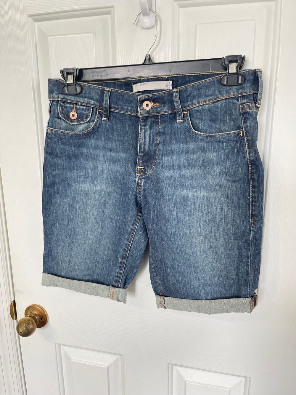 Women's Old Navy Denim Jean Bermuda Shorts - Size 6 School Casual